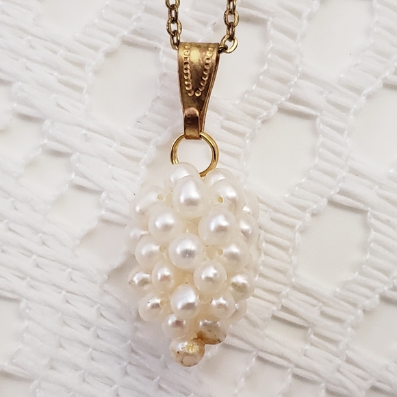 Vintage 14K GE S Lind Ivory Pearl Grape Cluster Gold Tone - Picture 2 of 7
